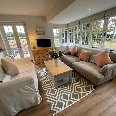 Garden Flat Near Goodwood With Stunning Views Apartamento Petersfield Exterior foto