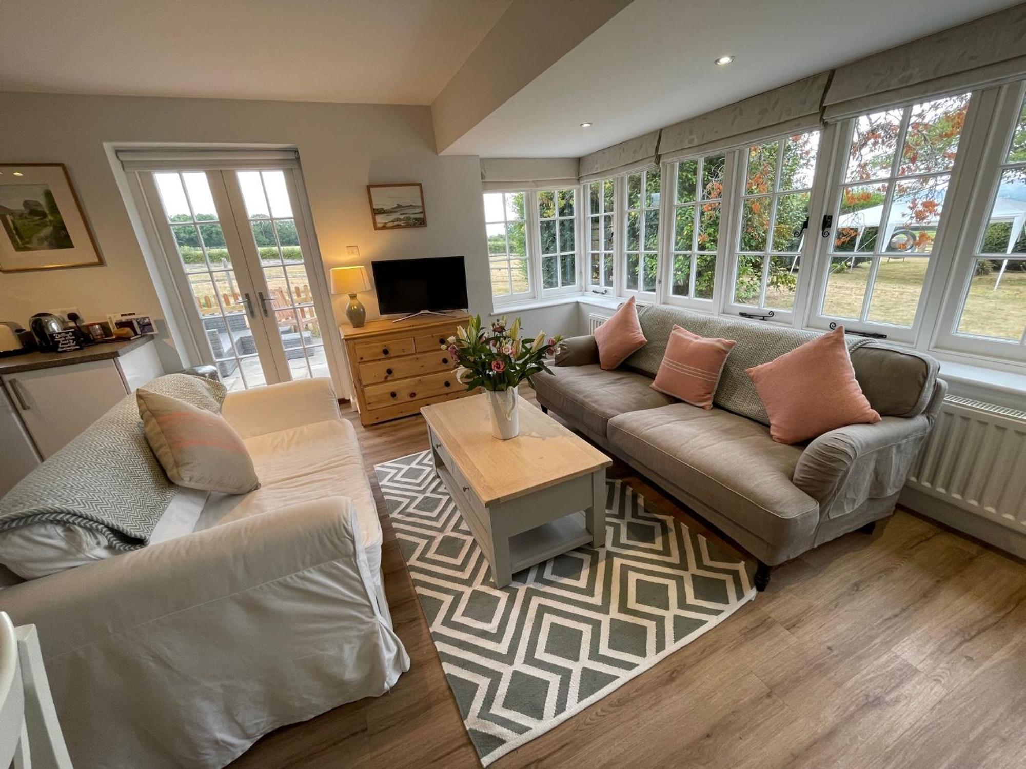 Garden Flat Near Goodwood With Stunning Views Apartamento Petersfield Exterior foto