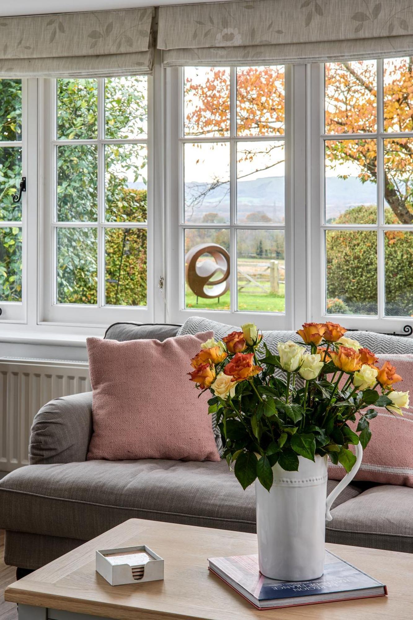 Garden Flat Near Goodwood With Stunning Views Apartamento Petersfield Exterior foto
