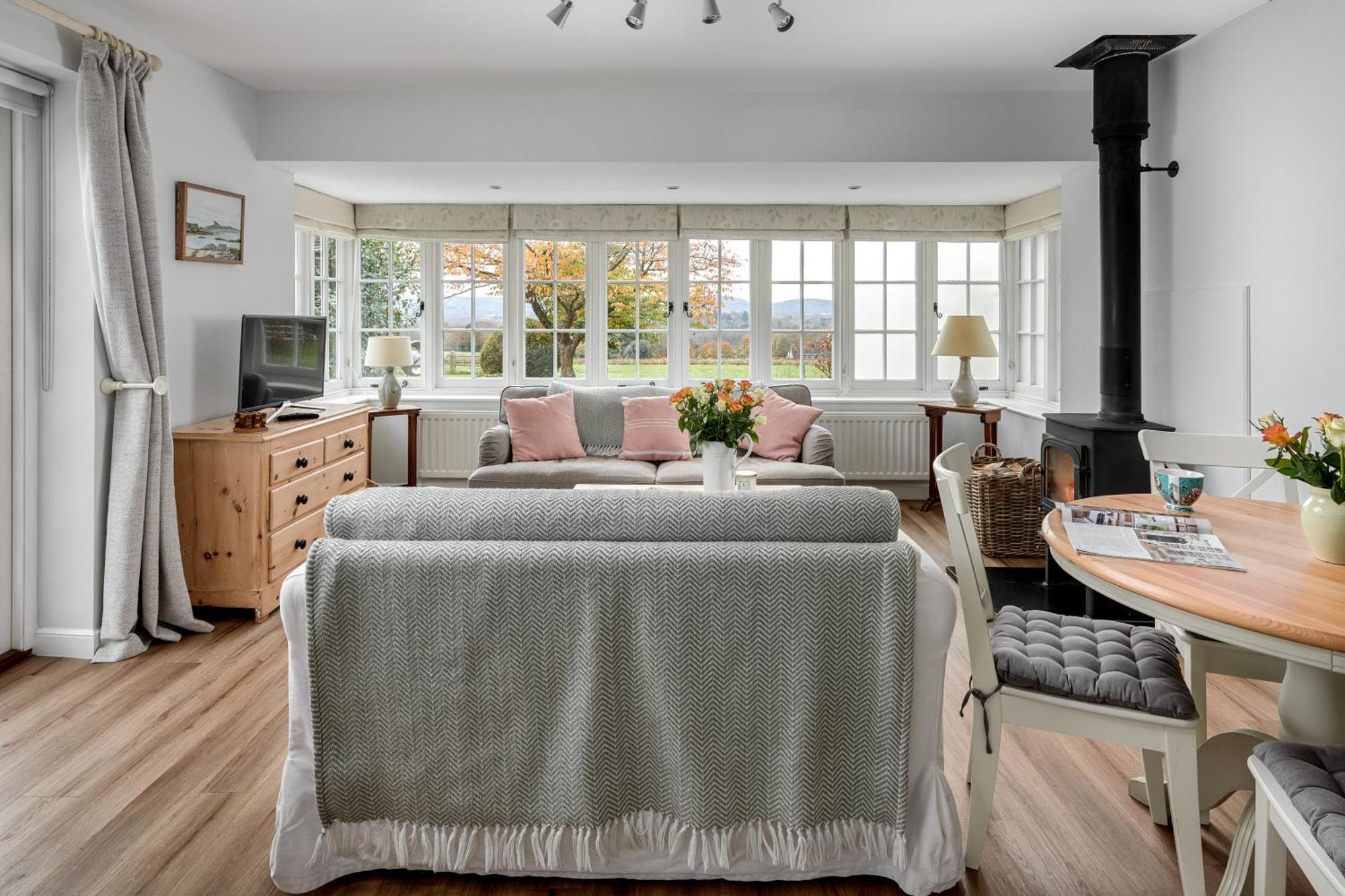 Garden Flat Near Goodwood With Stunning Views Apartamento Petersfield Exterior foto